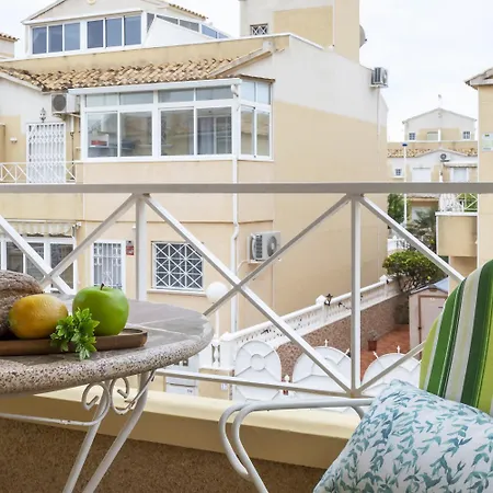 בית נופש Pink Lagoon *