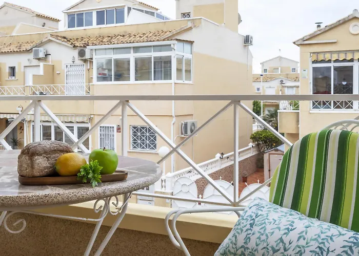 בית נופש Pink Lagoon *